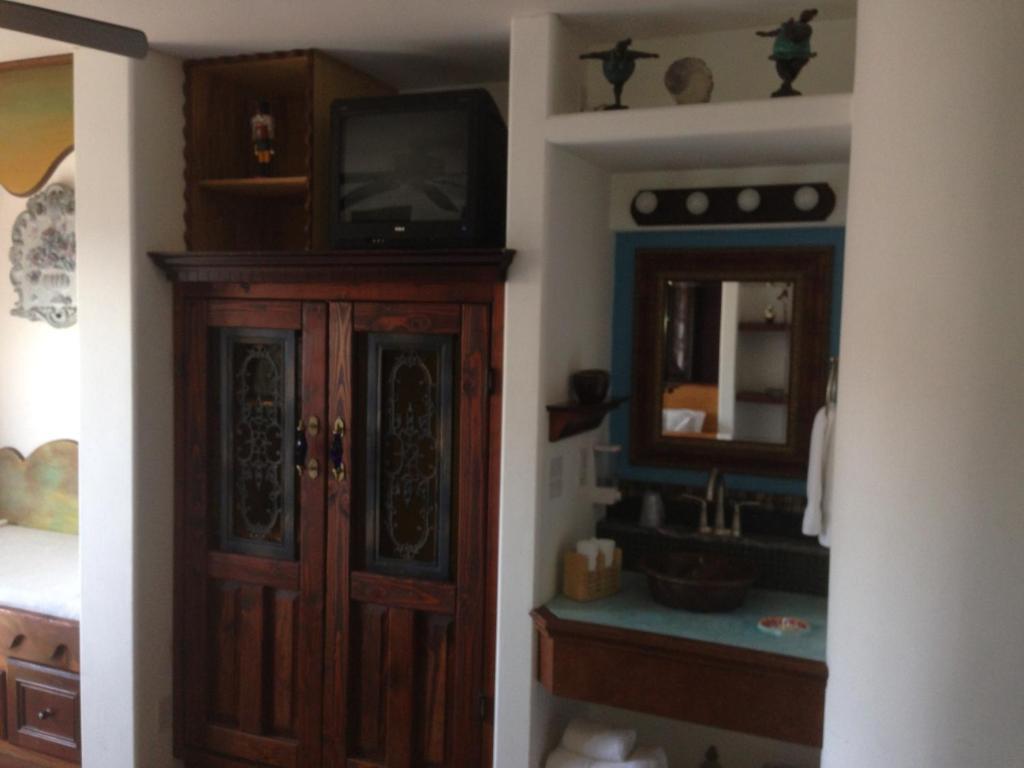 Secret Garden Inn Del Mar Room photo